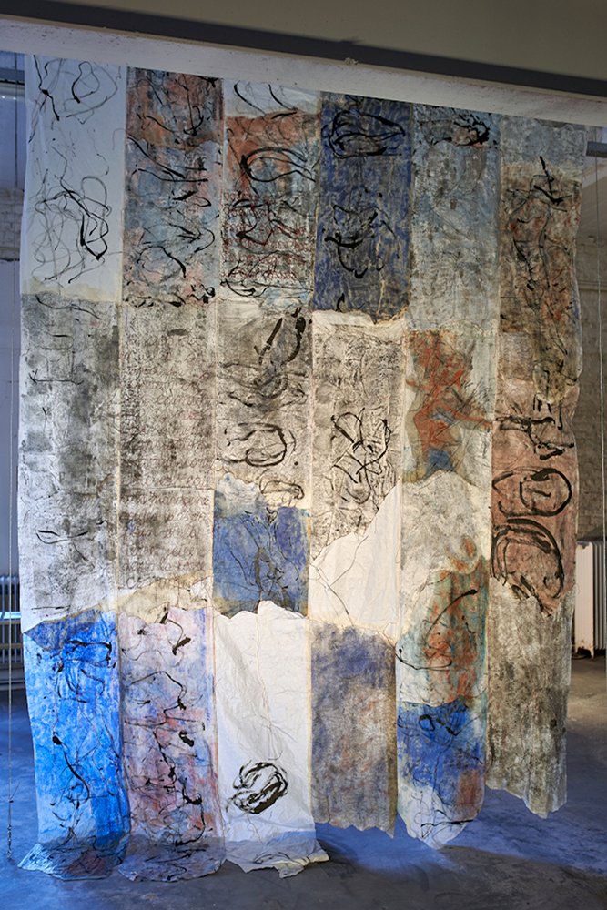 Natalia Blanch, installation Le lieu qui te revêt